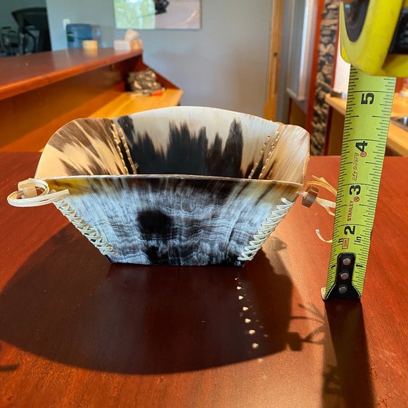 Cow Horn Bowl  #C-2  Chico medio - Picture 1 of 6